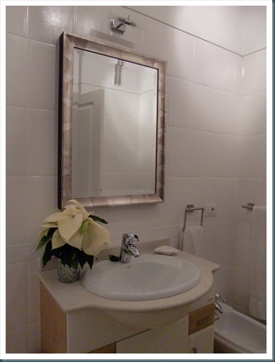 Como pintar azulejos en un cuarto de baño